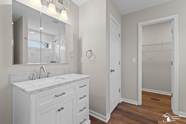 146 Budlong Street, Adrian, MI 49221