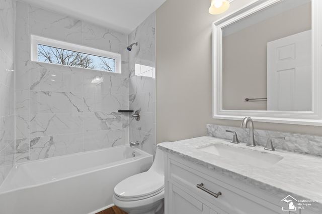 146 Budlong Street, Adrian, MI 49221