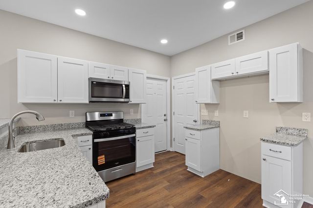 146 Budlong Street, Adrian, MI 49221