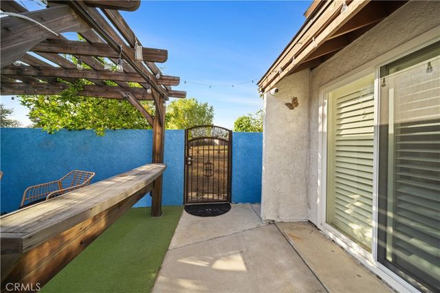 323 W Dawson Court, Glendora, CA 91740