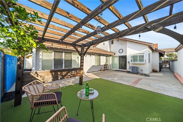 323 W Dawson Court, Glendora, CA 91740