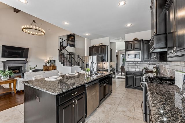 1505 Wolf Ridge Run, Gunter, TX 75058