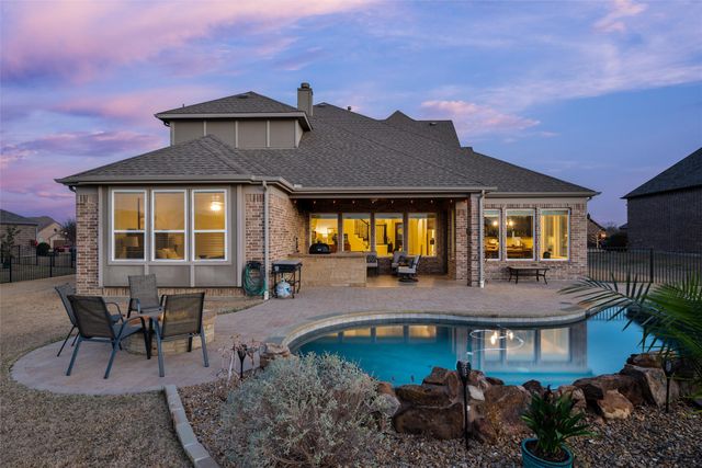 1505 Wolf Ridge Run, Gunter, TX 75058