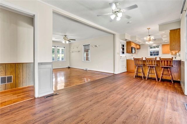 7876 N Highway 11, Walhalla, SC 29691