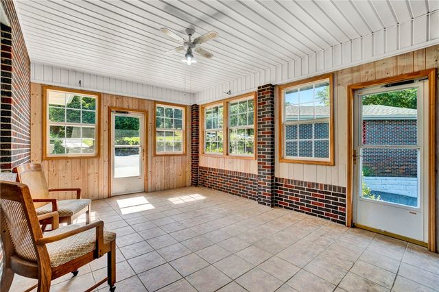 7876 N Highway 11, Walhalla, SC 29691