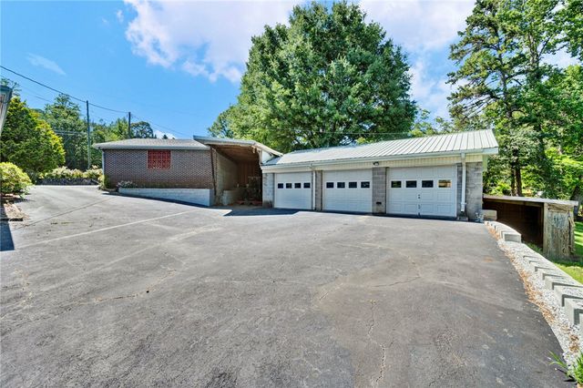 7876 N Highway 11, Walhalla, SC 29691