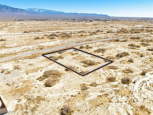 5910 North Fitzroy Avenue, Pahrump, NV 89060