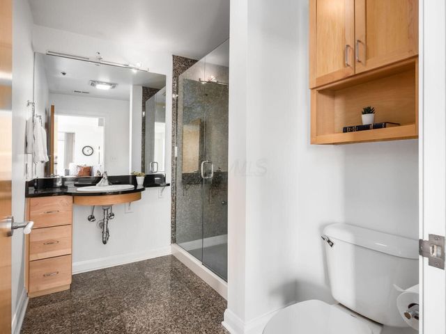 196 S Grant Avenue, 607 607, Columbus, OH 43215