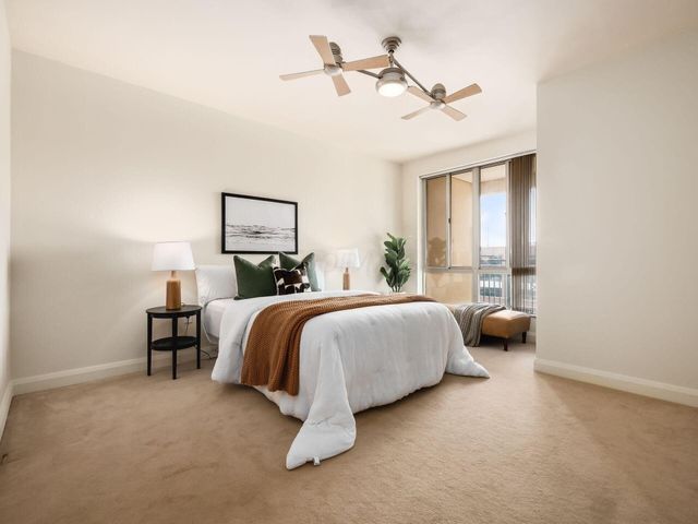 196 S Grant Avenue, 607 607, Columbus, OH 43215