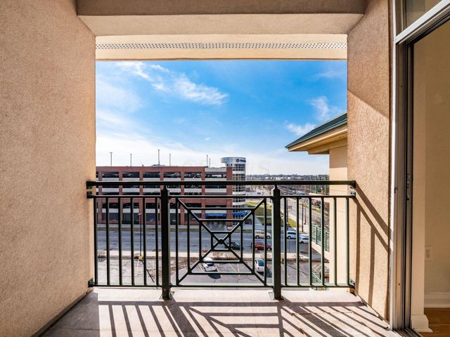 196 S Grant Avenue, 607 607, Columbus, OH 43215