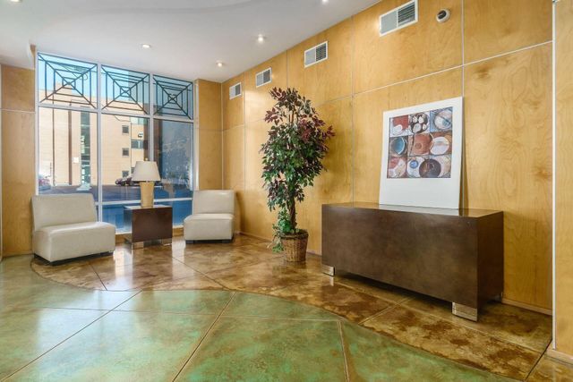 196 S Grant Avenue, 607 607, Columbus, OH 43215