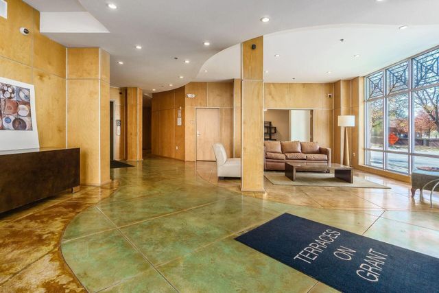 196 S Grant Avenue, 607 607, Columbus, OH 43215