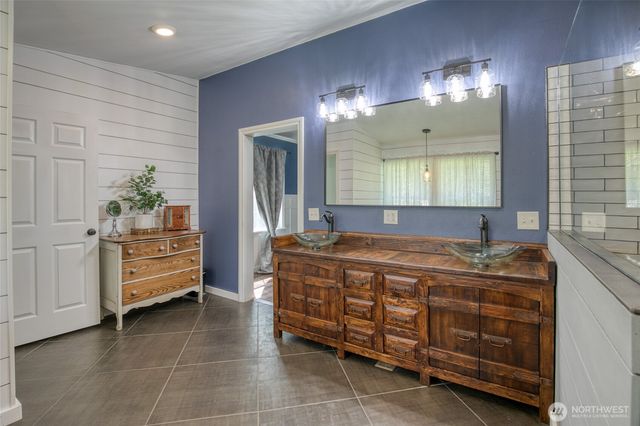 337 Logan Hill Road, Chehalis, WA 98532
