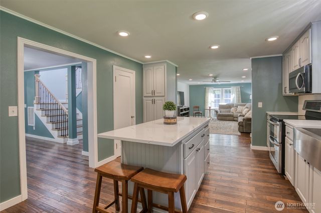 337 Logan Hill Road, Chehalis, WA 98532