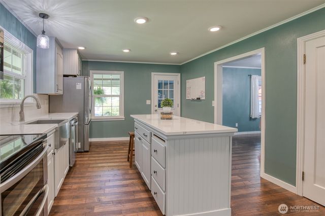 337 Logan Hill Road, Chehalis, WA 98532
