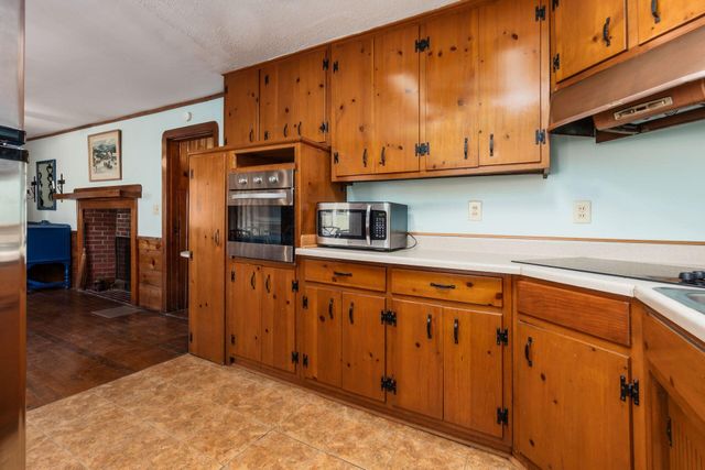 9590 Shawnee Trail, Powell, OH 43065