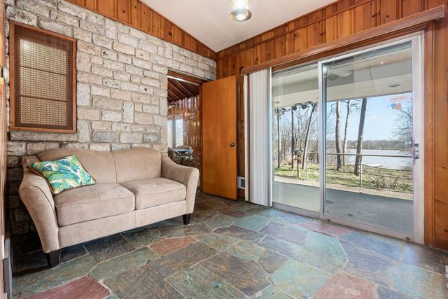 9590 Shawnee Trail, Powell, OH 43065