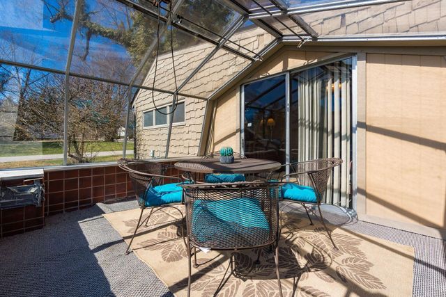 9590 Shawnee Trail, Powell, OH 43065