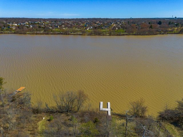 9590 Shawnee Trail, Powell, OH 43065