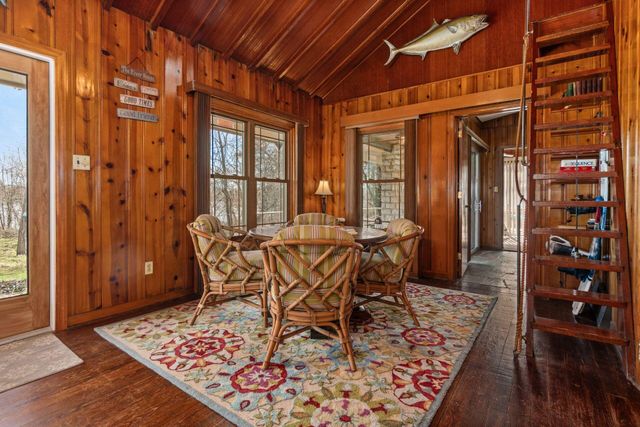 9590 Shawnee Trail, Powell, OH 43065