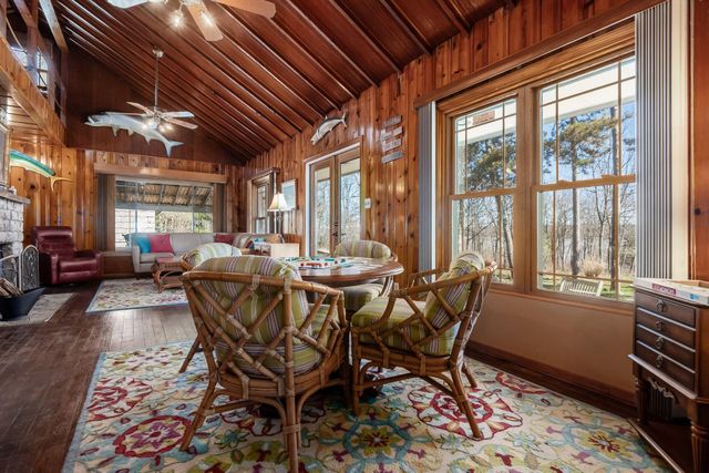 9590 Shawnee Trail, Powell, OH 43065