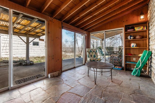 9590 Shawnee Trail, Powell, OH 43065