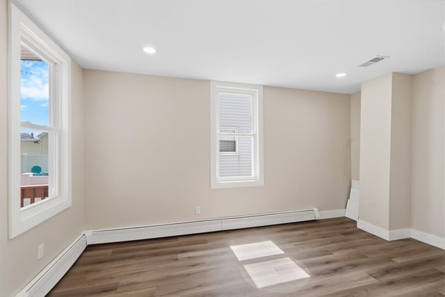 774 8TH ST, Secaucus, NJ 07094