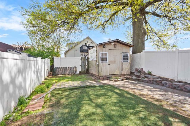 774 8TH ST, Secaucus, NJ 07094