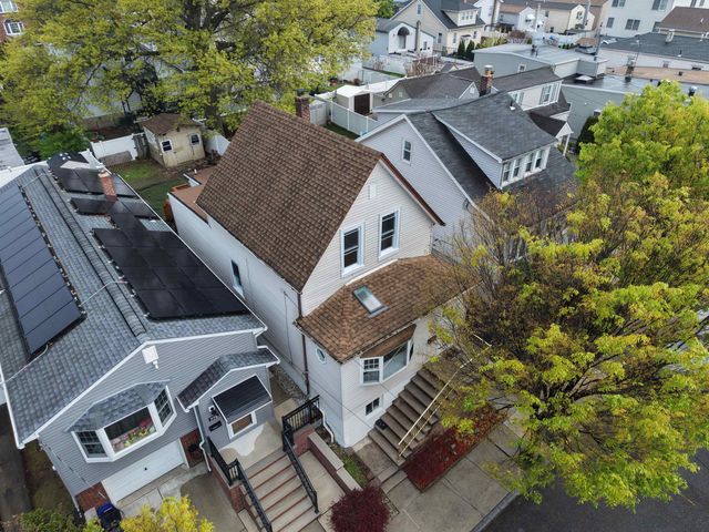 774 8TH ST, Secaucus, NJ 07094