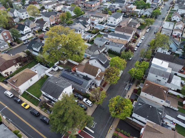 774 8TH ST, Secaucus, NJ 07094