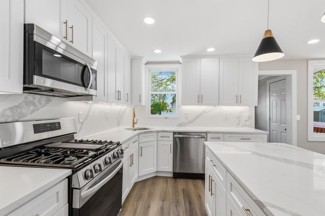 774 8TH ST, Secaucus, NJ 07094