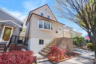 774 8TH ST, Secaucus, NJ 07094