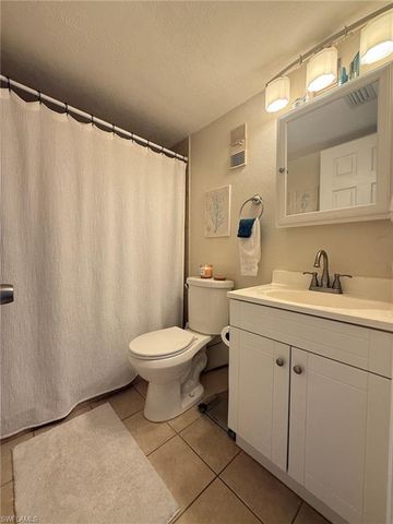 1580 Pine Valley DR 404, Fort Myers, FL 33907