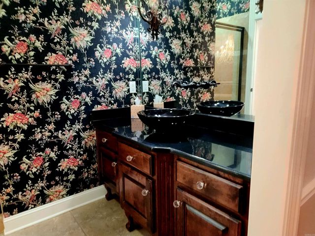 32 LA PALABRA Way, Hot Springs Village, AR 71909