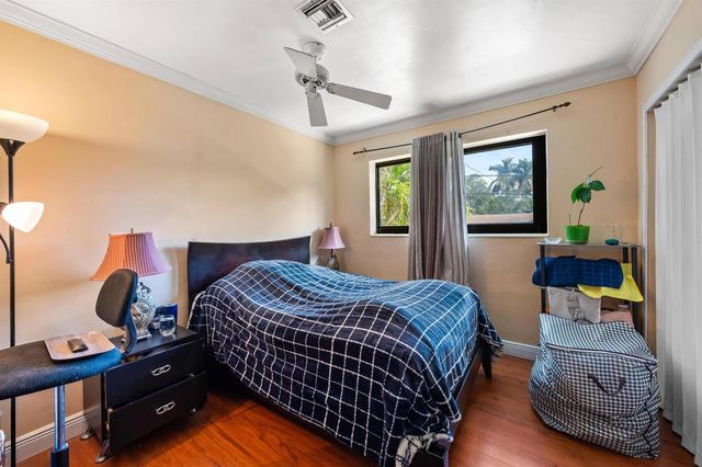 20335 NE 13th Court, Miami, FL 33179