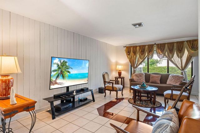 20335 NE 13th Court, Miami, FL 33179