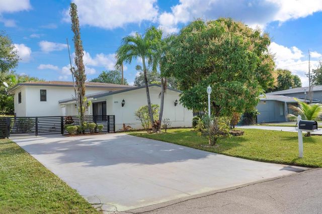 20335 NE 13th Court, Miami, FL 33179