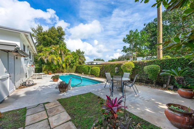 20335 NE 13th Court, Miami, FL 33179
