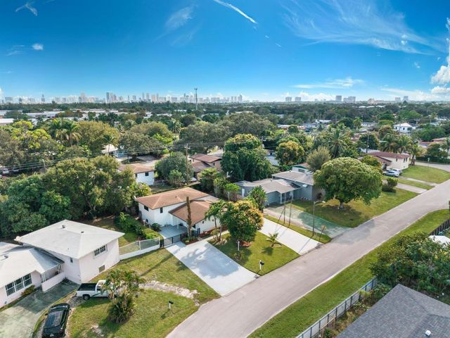 20335 NE 13th Court, Miami, FL 33179