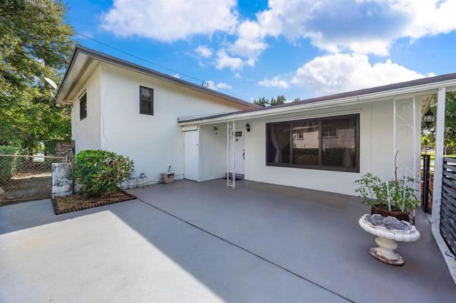 20335 NE 13th Court, Miami, FL 33179