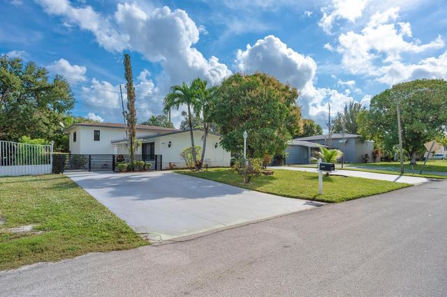 20335 NE 13th Court, Miami, FL 33179