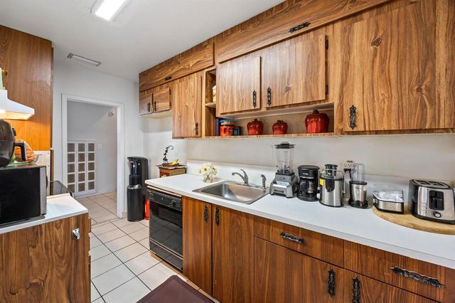 20335 NE 13th Court, Miami, FL 33179
