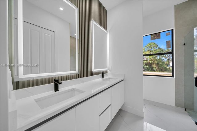 745 CHAPMAN AVE S, Lehigh Acres, FL 33974