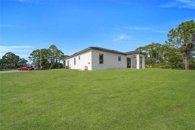 745 CHAPMAN AVE S, Lehigh Acres, FL 33974