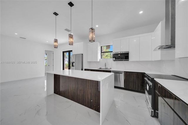 745 CHAPMAN AVE S, Lehigh Acres, FL 33974