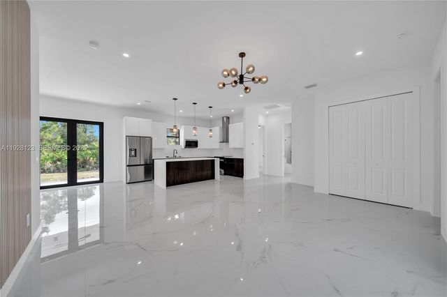 745 CHAPMAN AVE S, Lehigh Acres, FL 33974