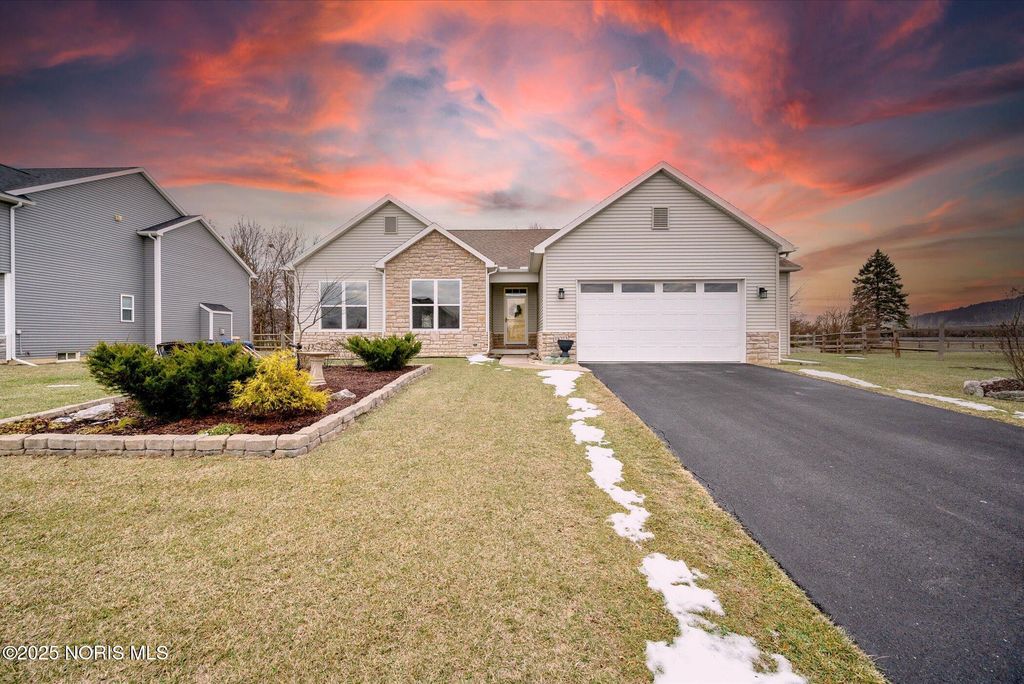 11023 Bay Trace Drive, Perrysburg, OH 43551