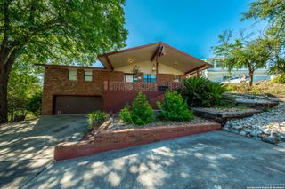 1267 E Common St, New Braunfels, TX 78130