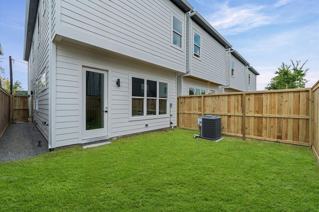 6421 Madrid Street, Houston, TX 77021