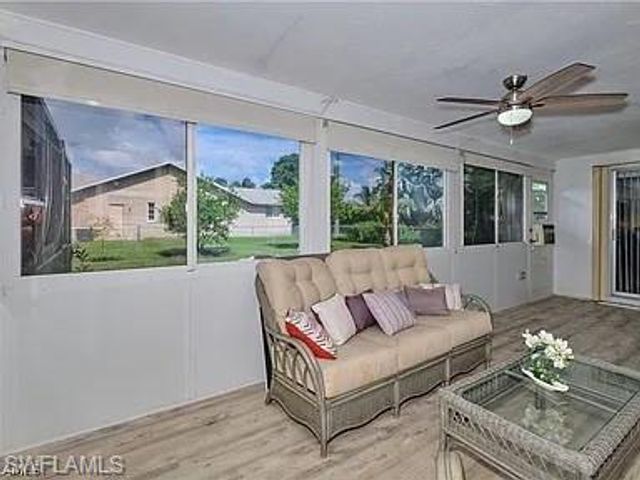 4240 SE 3rd AVE, Cape Coral, FL 33904